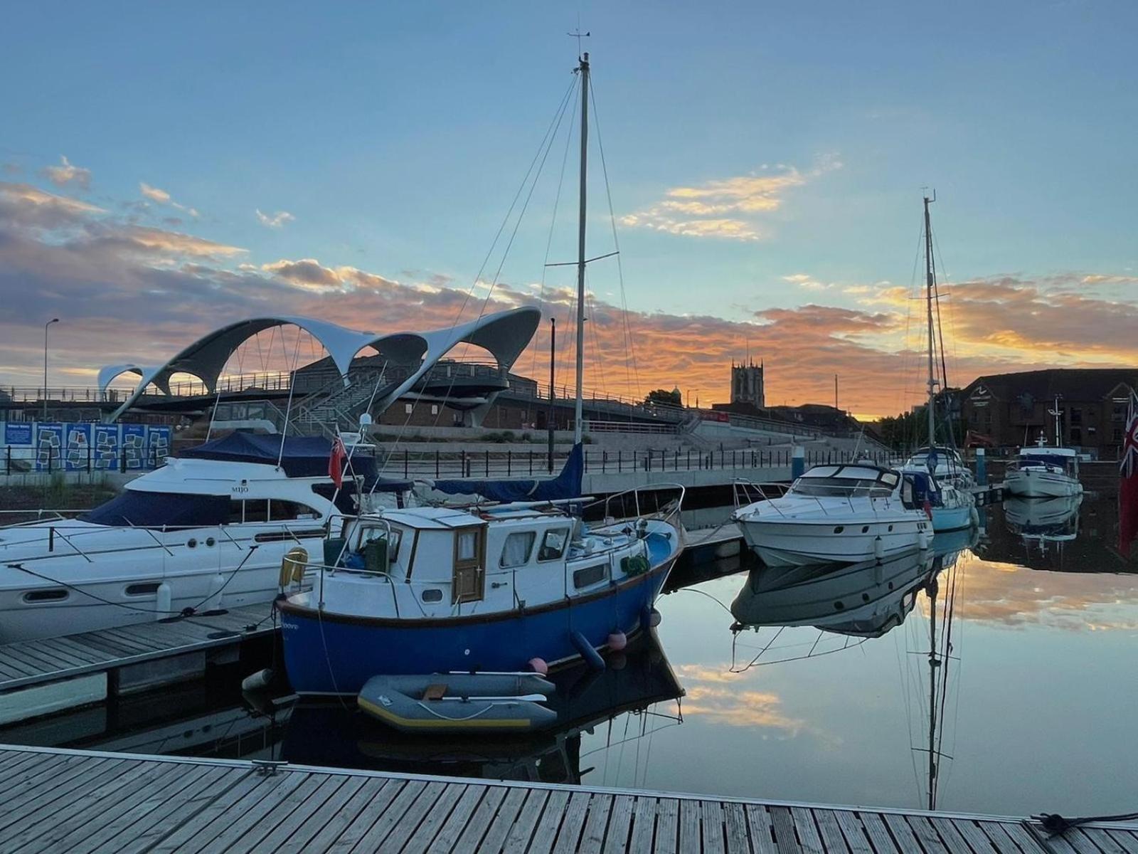 Holiday Inn Hull Marina By Ihg Kingston upon Hull Esterno foto